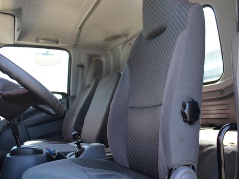 USED 2019 ISUZU FTR ROLL-OFF TRUCK #14066-14