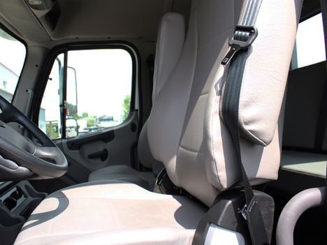 USED 2024 FREIGHTLINER M2 106 ROLLBACK TRUCK #14068-22