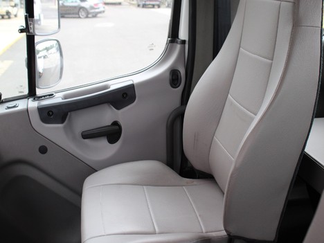 USED 2024 FREIGHTLINER M2 106 ROLLBACK TRUCK #14068-23