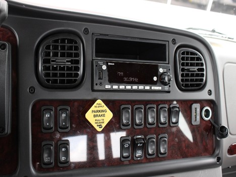 USED 2024 FREIGHTLINER M2 106 ROLLBACK TRUCK #14068-26