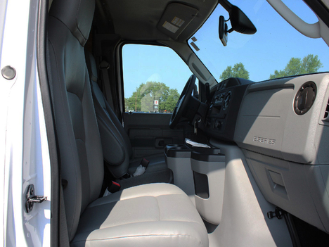 NEW 2023 FORD E450 BOX VAN TRUCK #14075-16