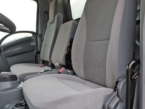 USED 2020 ISUZU NRR BOX VAN TRUCK #14132-15