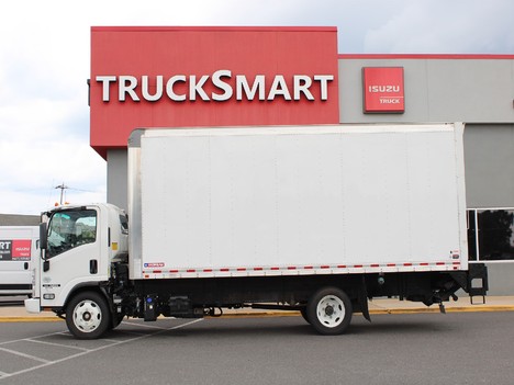 USED 2022 ISUZU NRR BOX VAN TRUCK #14133-4