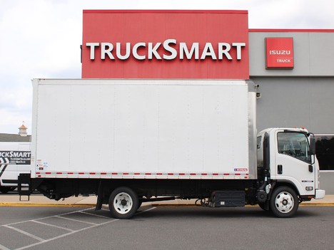 USED 2022 ISUZU NRR BOX VAN TRUCK #14133-9