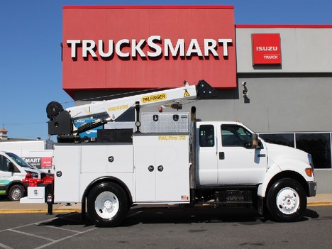 USED 2015 FORD F750 SERVICE - UTILITY TRUCK #14135-14