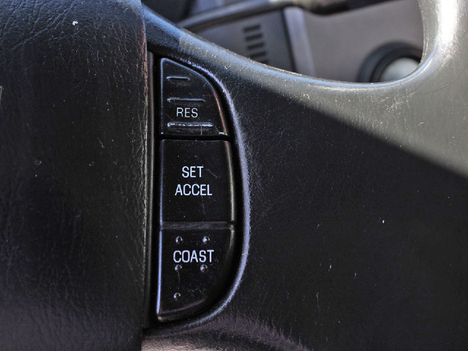 USED 2015 FORD F750 SERVICE - UTILITY TRUCK #14135-31