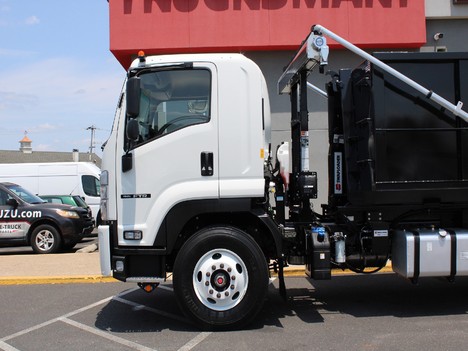 NEW 2024 ISUZU FTR ROLL-OFF TRUCK #14139-7