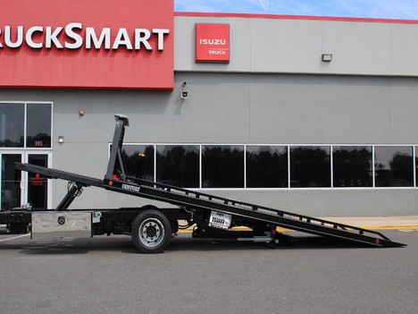 USED 2022 CHEVROLET 6500HD ROLLBACK TRUCK #14155-7