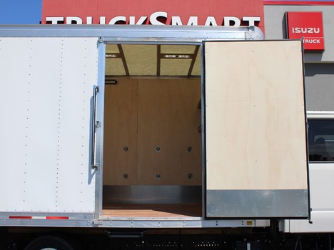 USED 2023 CHEVROLET LCF4500 HD BOX VAN TRUCK #14157-8