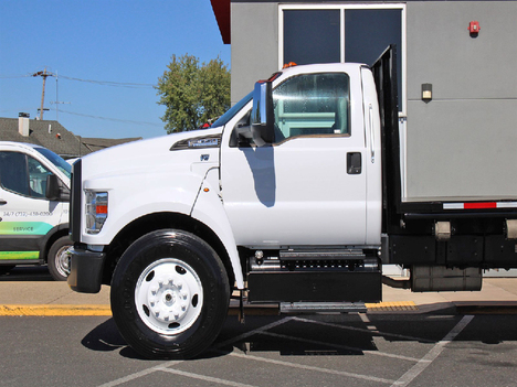 USED 2019 FORD F650 FLATBED TRUCK #14208-5