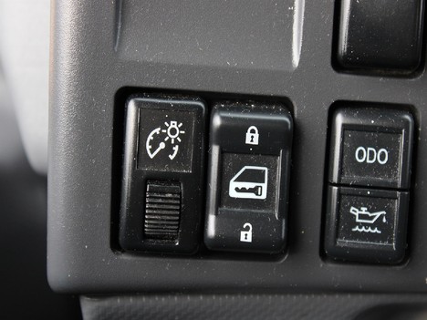 USED 2020 ISUZU NRR BOX VAN TRUCK #14220-18