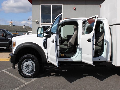 USED 2019 FORD F550 DUMP TRUCK #14232-7