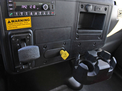 USED 2024 INTERNATIONAL MV 606 BOX VAN TRUCK #14282-17