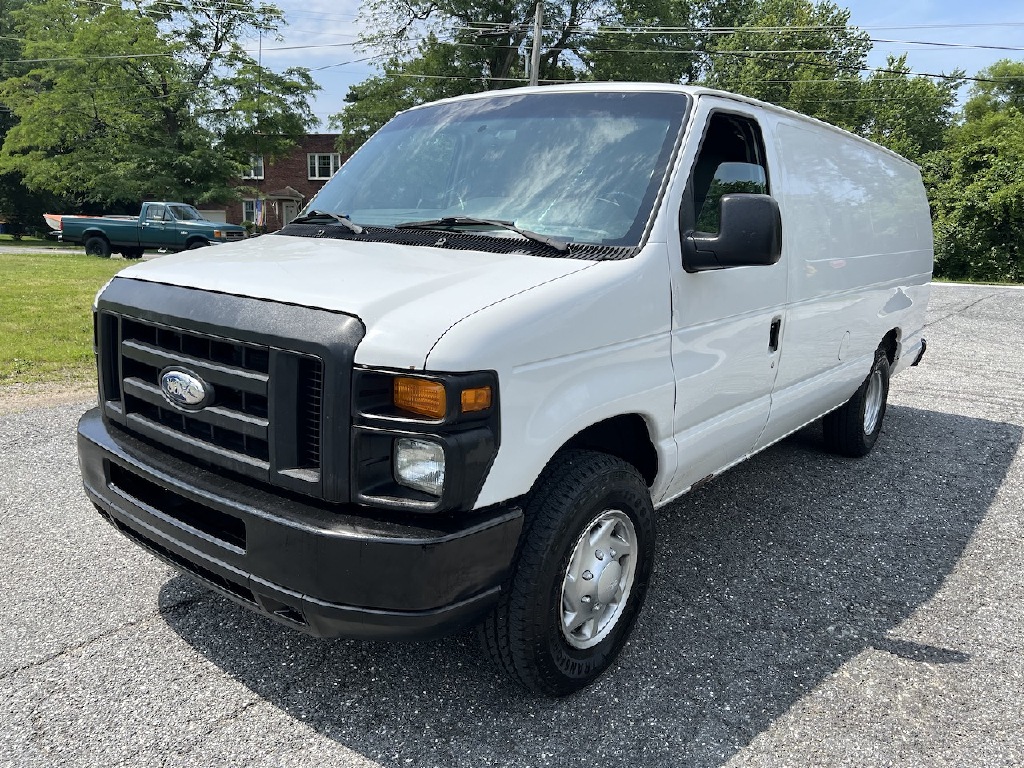 USED 2014 FORD E250 PANEL - CARGO VAN TRUCK #6443