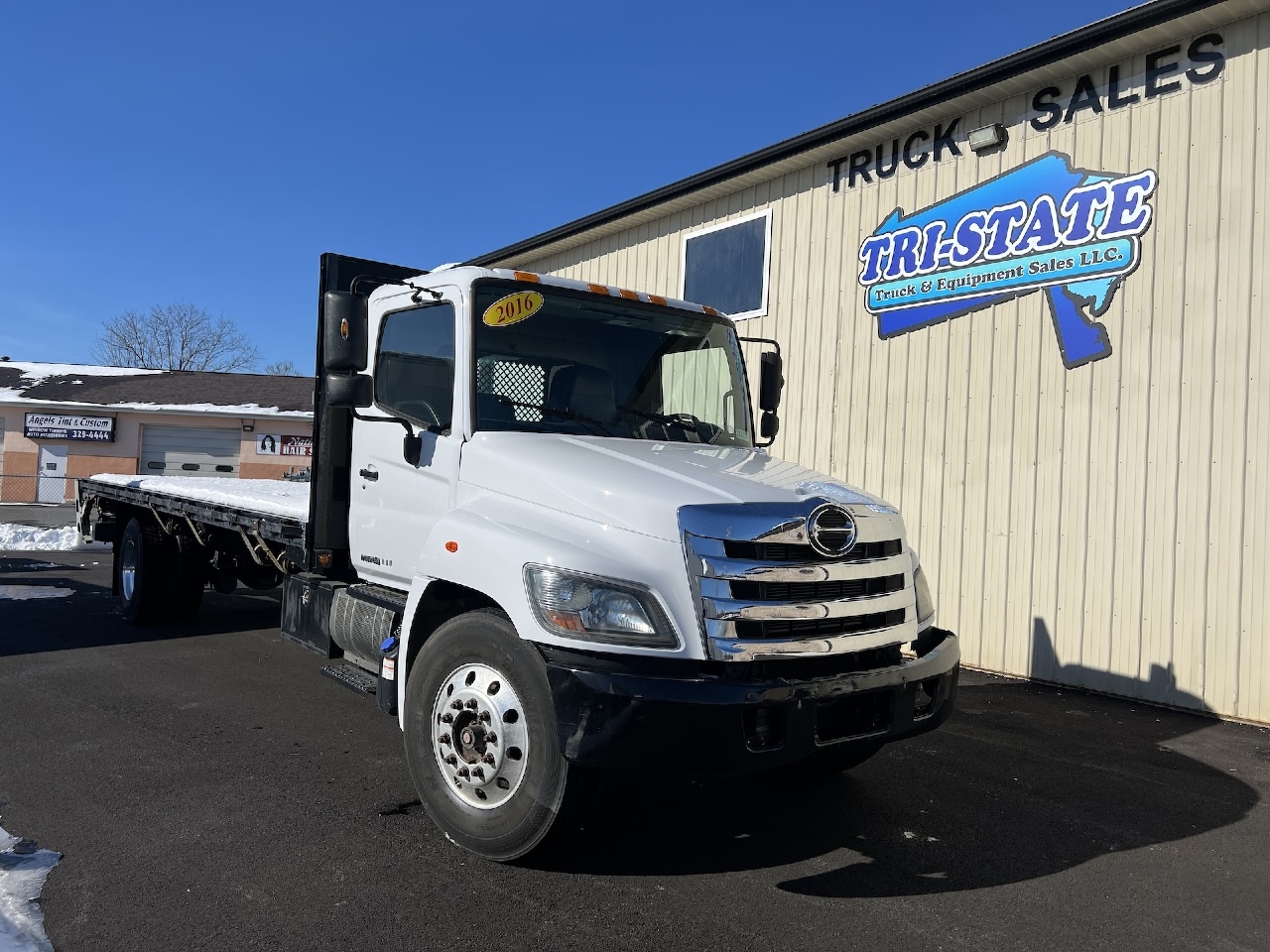 USED 2016 HINO 268 FLATBED TRUCK #6607