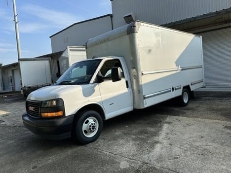 2021 GMC Savana 3500 Hicube Truck #8353 2021 GMC Savana 3500 Hicube Truck #8353