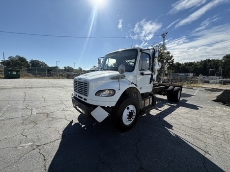 2017 FREIGHTLINER M2 Cab Chassis Truck #8367