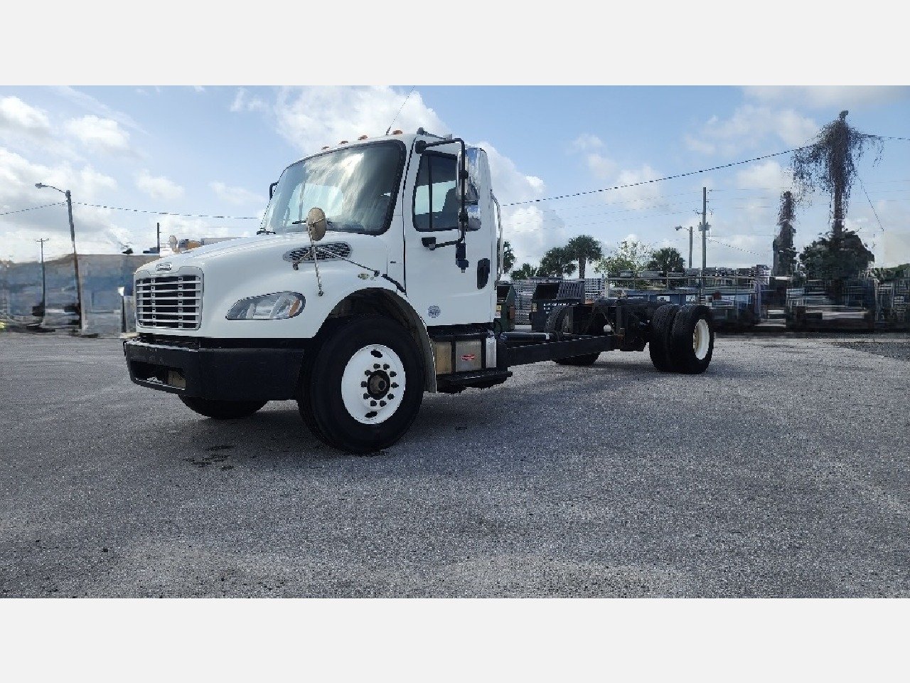 2016 FREIGHTLINER M2 Cab Chassis Truck #1 2016 FREIGHTLINER M2 Cab Chassis Truck #1