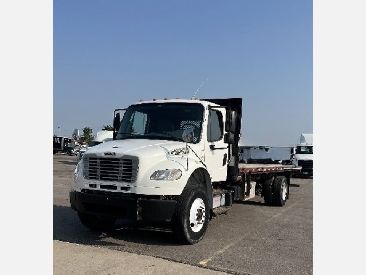 2017 FREIGHTLINER M2 Flatbed Truck #1 2017 FREIGHTLINER M2 Flatbed Truck #1