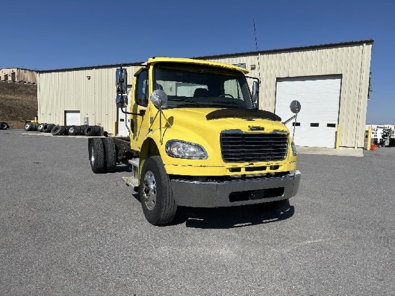 2021 FREIGHTLINER M2 Cab Chassis Truck #1 2021 FREIGHTLINER M2 Cab Chassis Truck #1