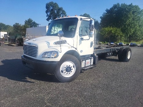 2020 FREIGHTLINER M2 Cab Chassis Truck #8555