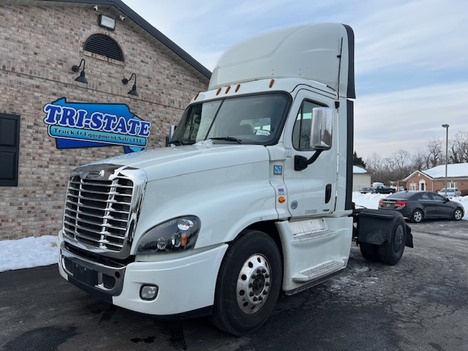 2020 FREIGHTLINER Cascadia Single Axle Daycab #8669