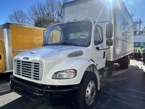 2019 FREIGHTLINER M2 Box Van Truck #8712 2019 FREIGHTLINER M2 Box Van Truck #8712