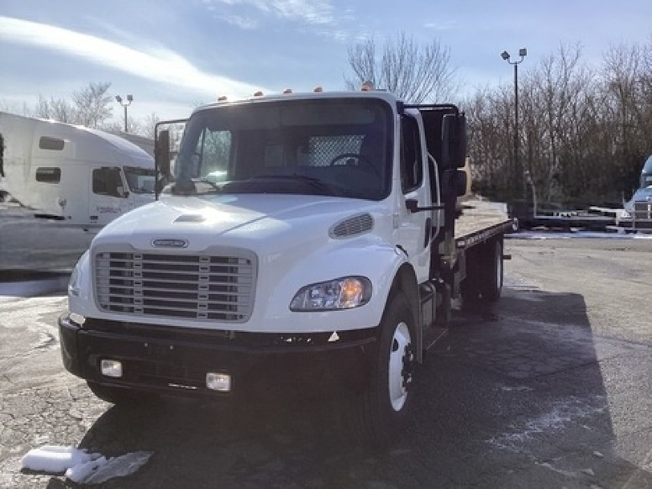 2019 FREIGHTLINER M2 Flatbed Truck #1 2019 FREIGHTLINER M2 Flatbed Truck #1