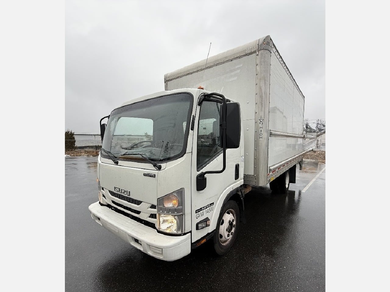 2021 ISUZU NPR Box Van Truck #1 2021 ISUZU NPR Box Van Truck #1