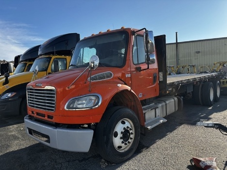 2016 FREIGHTLINER M2 Flatbed Truck #8862