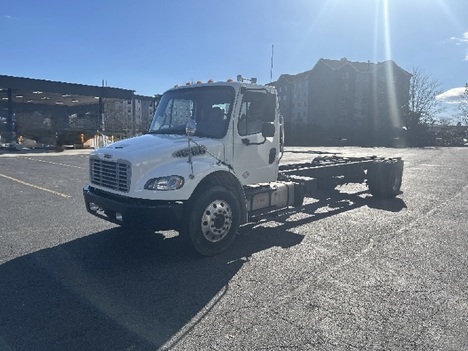 2019 FREIGHTLINER M2 Cab Chassis Truck #8935