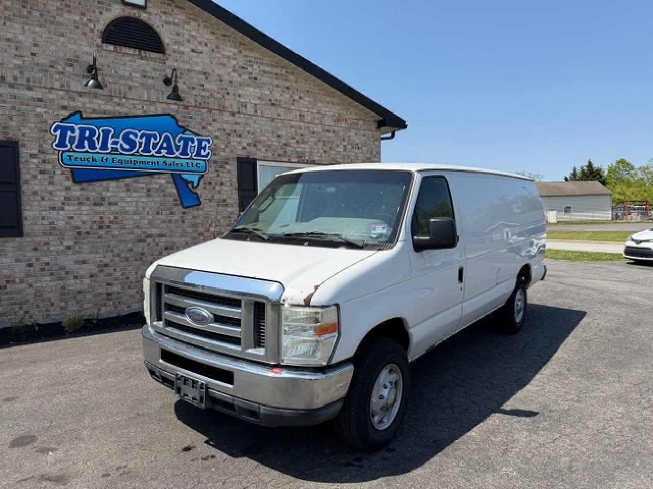 2013 FORD E350 Light Duty Truck #1 2013 FORD E350 Light Duty Truck #1