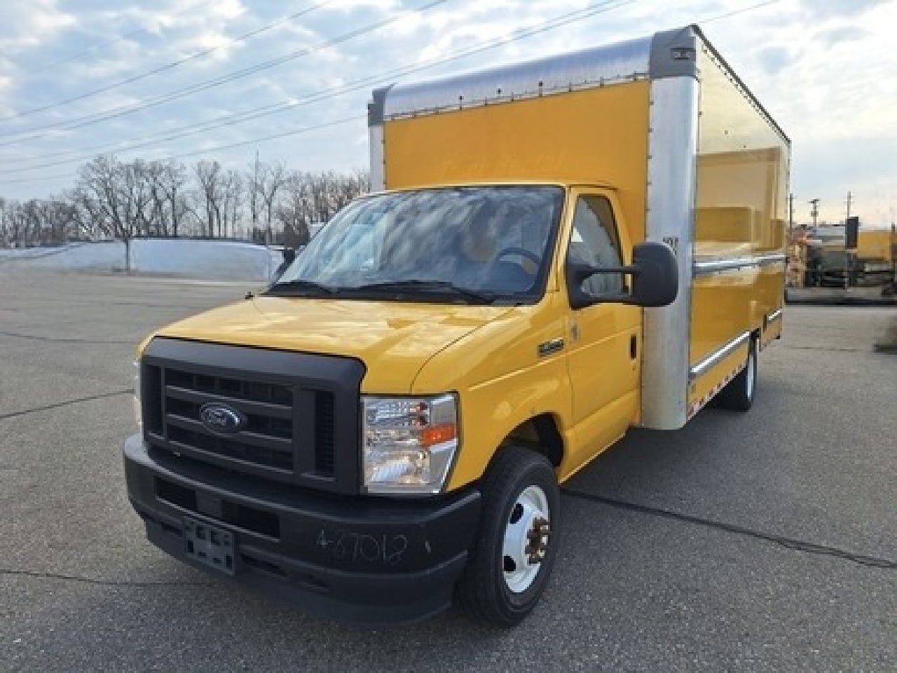 2022 FORD E350 Box Van Truck #1 2022 FORD E350 Box Van Truck #1