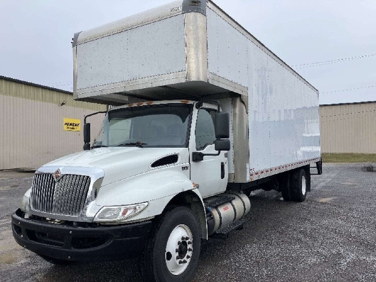 2021 INTERNATIONAL MV607 Moving Truck #1 2021 INTERNATIONAL MV607 Moving Truck #1