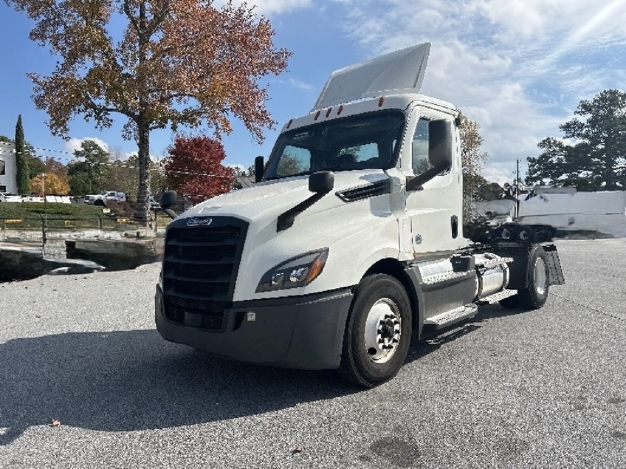 2020 FREIGHTLINER CASCADIA 126 Single Axle Daycab #1 2020 FREIGHTLINER CASCADIA 126 Single Axle Daycab #1