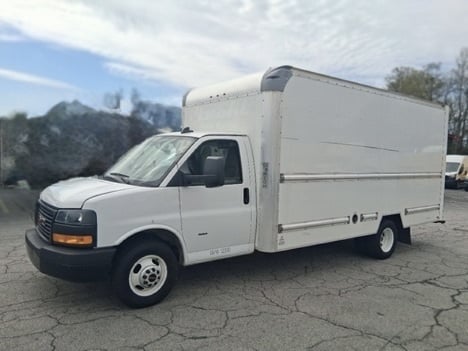 2021 GMC SAVANA 3500 Box Van Truck #9016 2021 GMC SAVANA 3500 Box Van Truck #9016