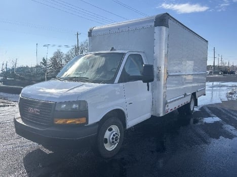 2021 GMC SAVANA 3500 Hicube Truck #9018 2021 GMC SAVANA 3500 Hicube Truck #9018