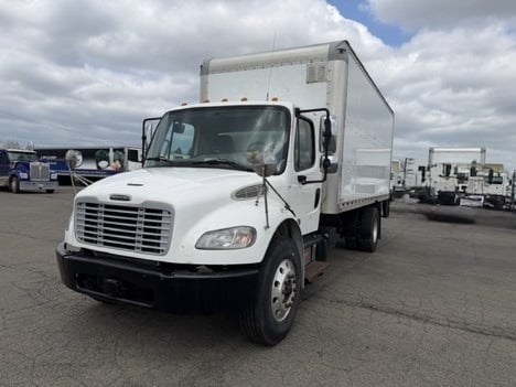 2019 FREIGHTLINER M2 Box Van Truck #9042 2019 FREIGHTLINER M2 Box Van Truck #9042