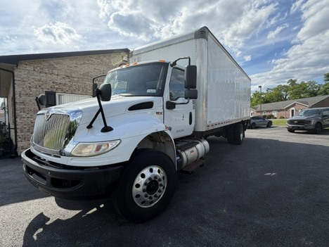 2020-international-mv607-box-van-truck #9072