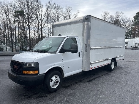 2021 GMC 3500 Box Van Truck #9090