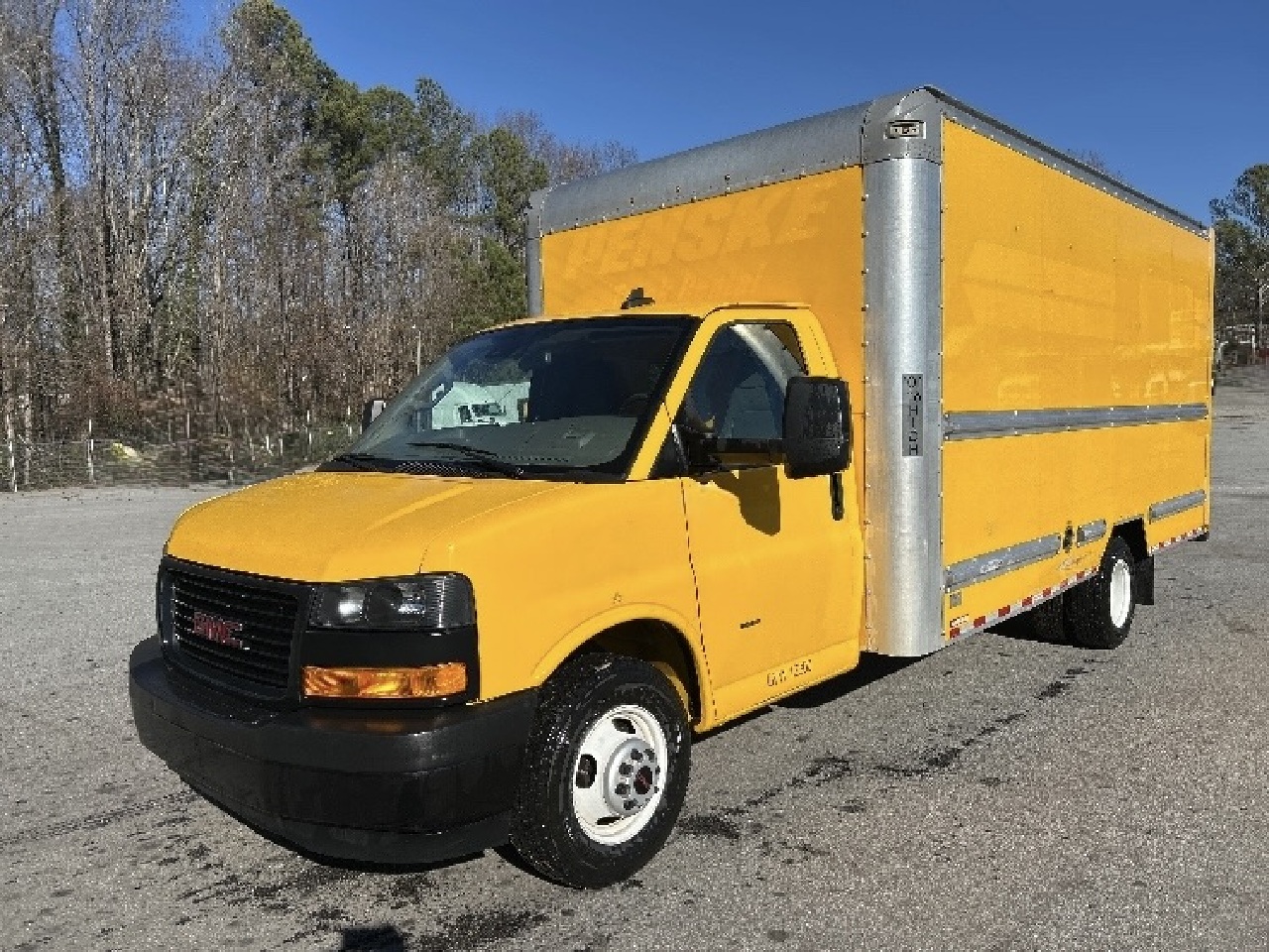 2021 GMC 3500 Box Van Truck #1 2021 GMC 3500 Box Van Truck #1