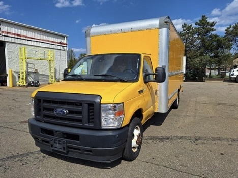 2022 FORD E350 Box Van Truck #9109