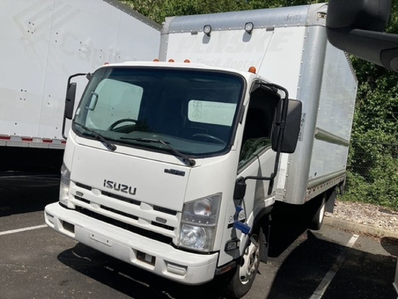 2015 ISUZU NPR Box Van Truck #1 2015 ISUZU NPR Box Van Truck #1