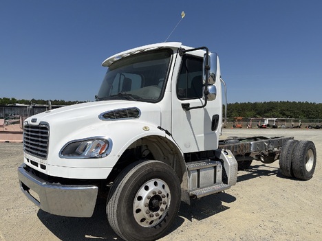 2019 FREIGHTLINER M2 Cab Chassis Truck #9148