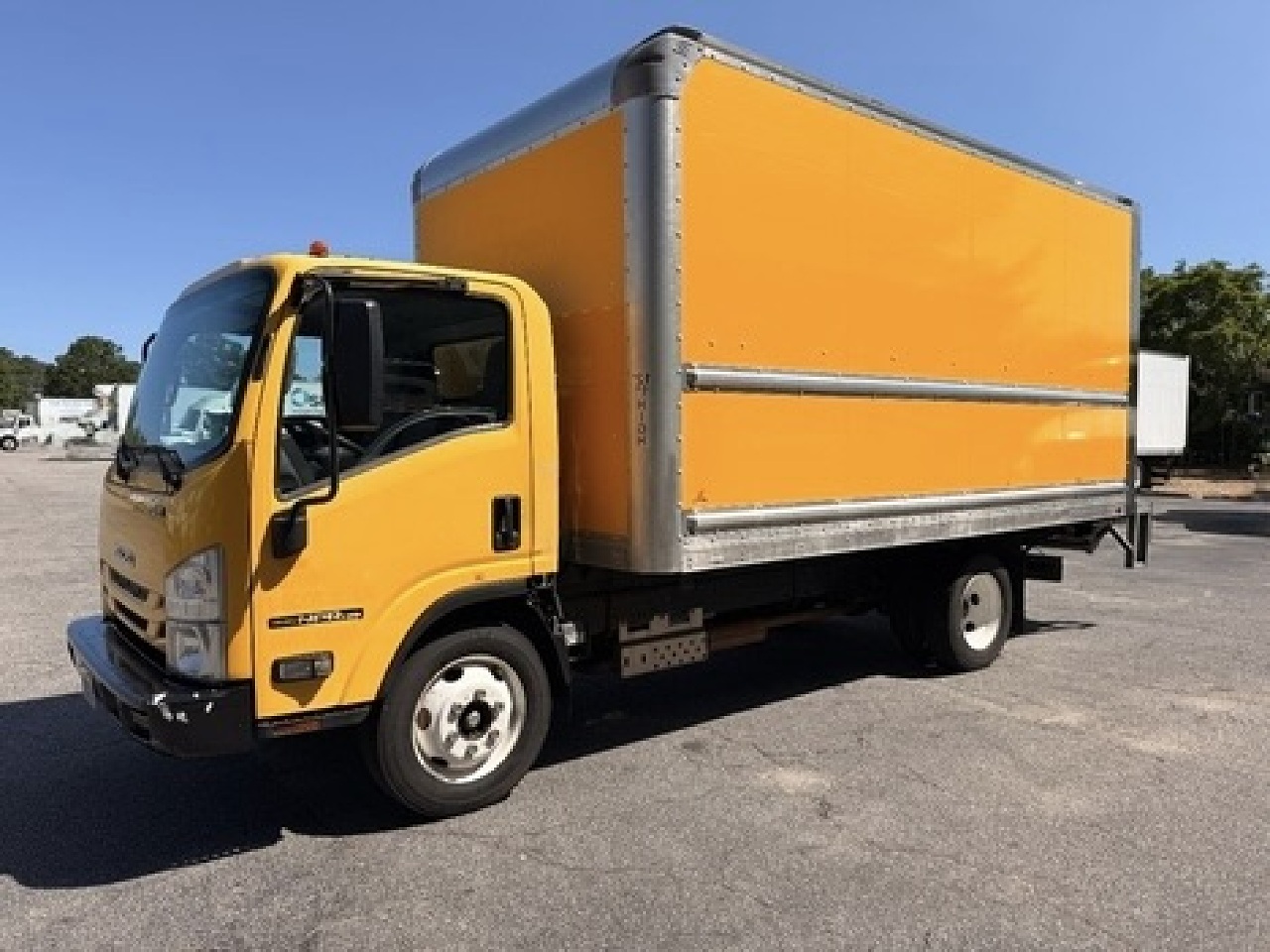 2021 ISUZU NPR Hicube Truck #1 2021 ISUZU NPR Hicube Truck #1