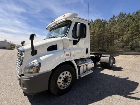 2020 FREIGHTLINER Cascadia 113 Single Axle Daycab #9202