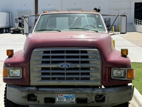 1995 FORD F800 Single Axle Daycab #9270 1995 FORD F800 Single Axle Daycab #9270