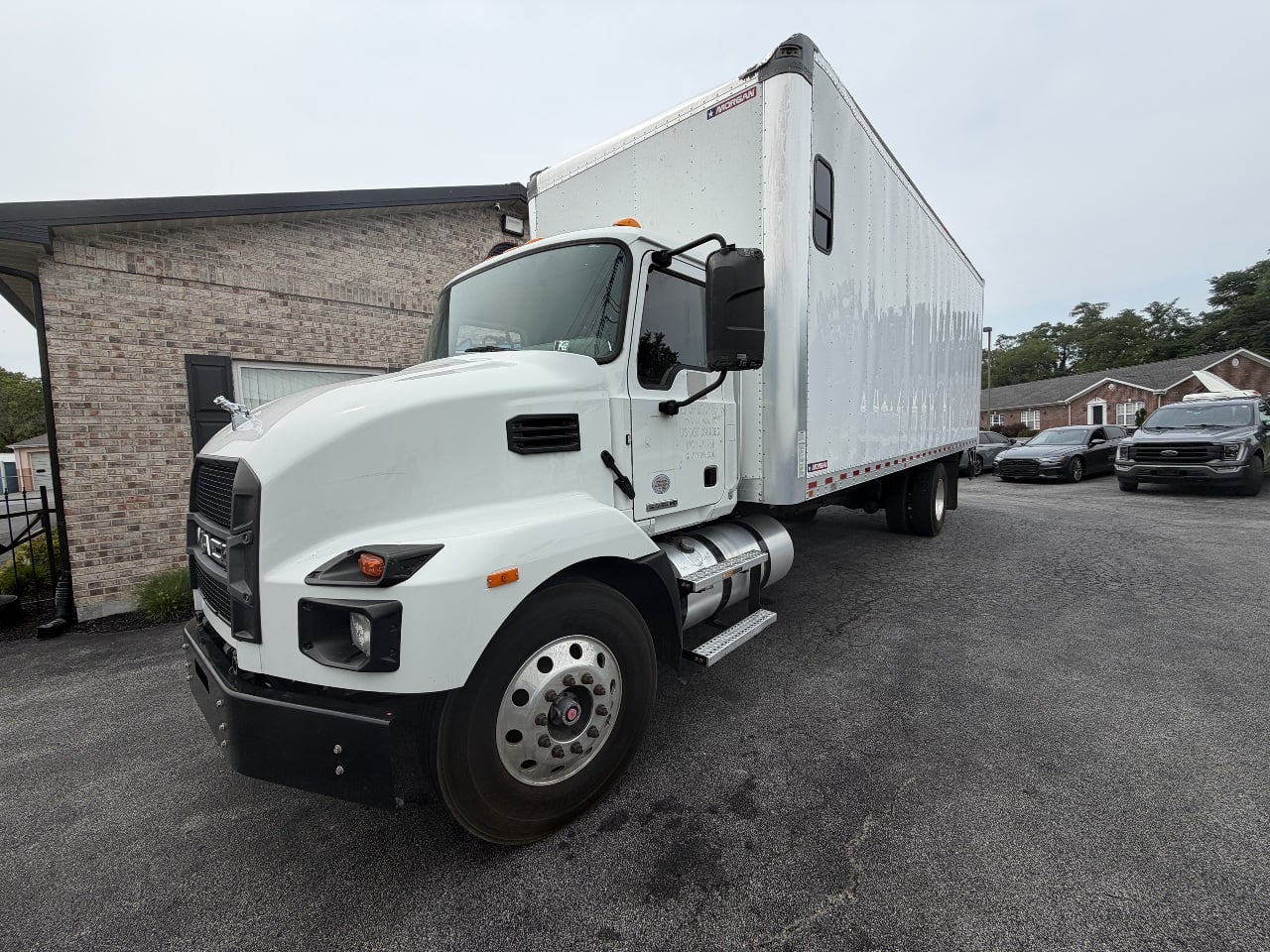 2024 MACK MD Box Van Truck #1 2024 MACK MD Box Van Truck #1