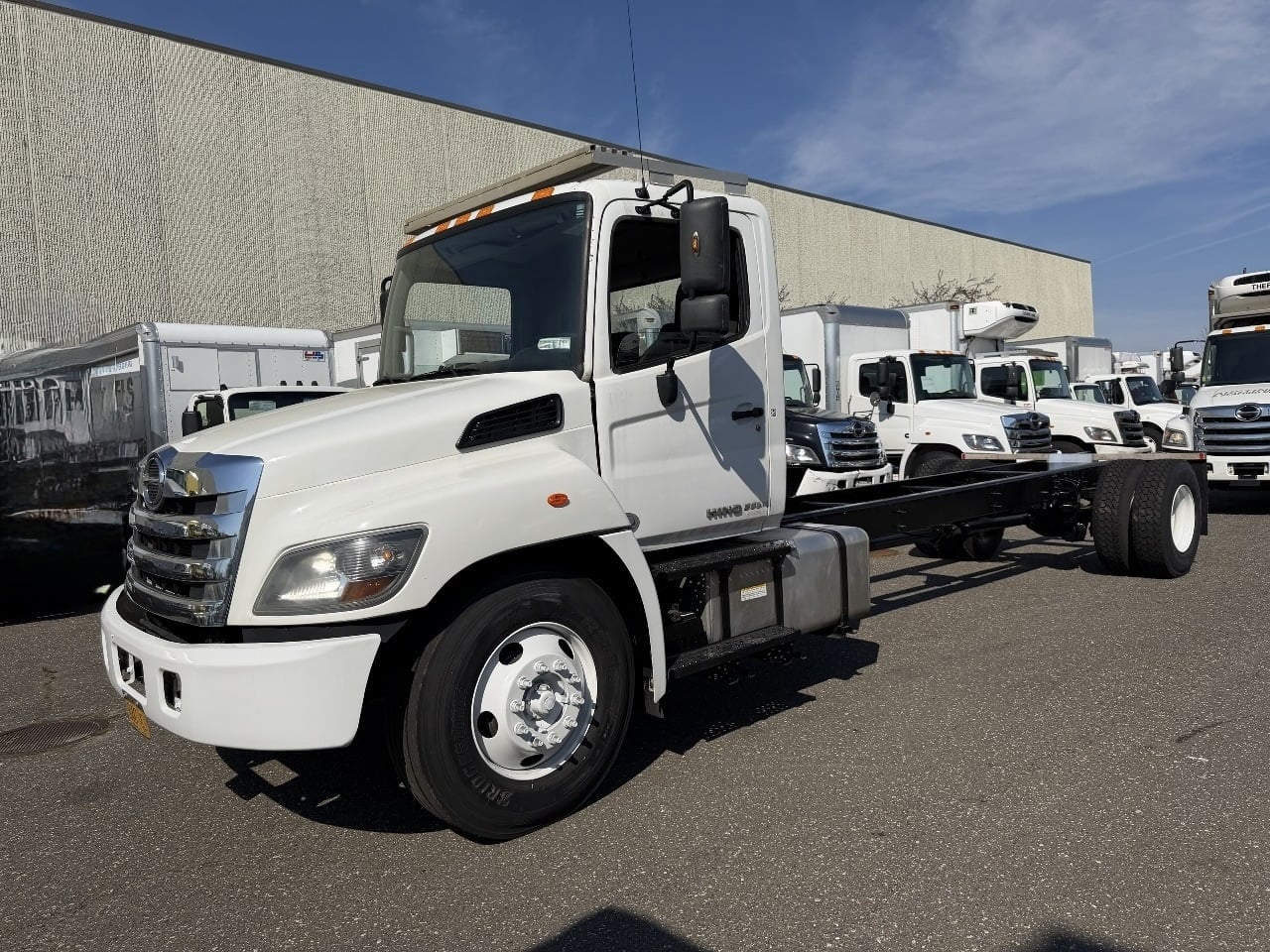 2018 HINO 268 Cab Chassis Truck #1 2018 HINO 268 Cab Chassis Truck #1