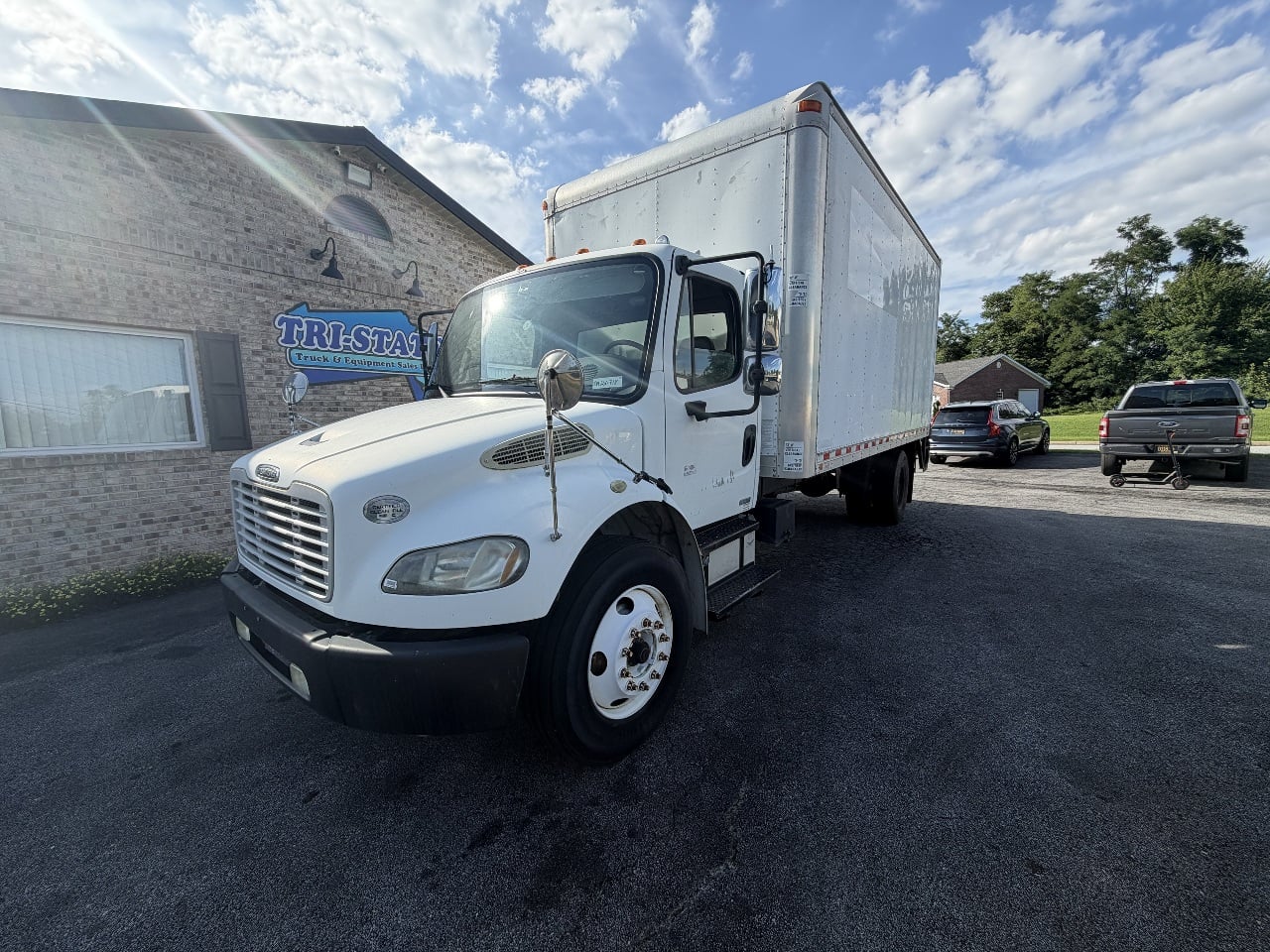 2010 FREIGHTLINER M2 Box Van Truck #1 2010 FREIGHTLINER M2 Box Van Truck #1